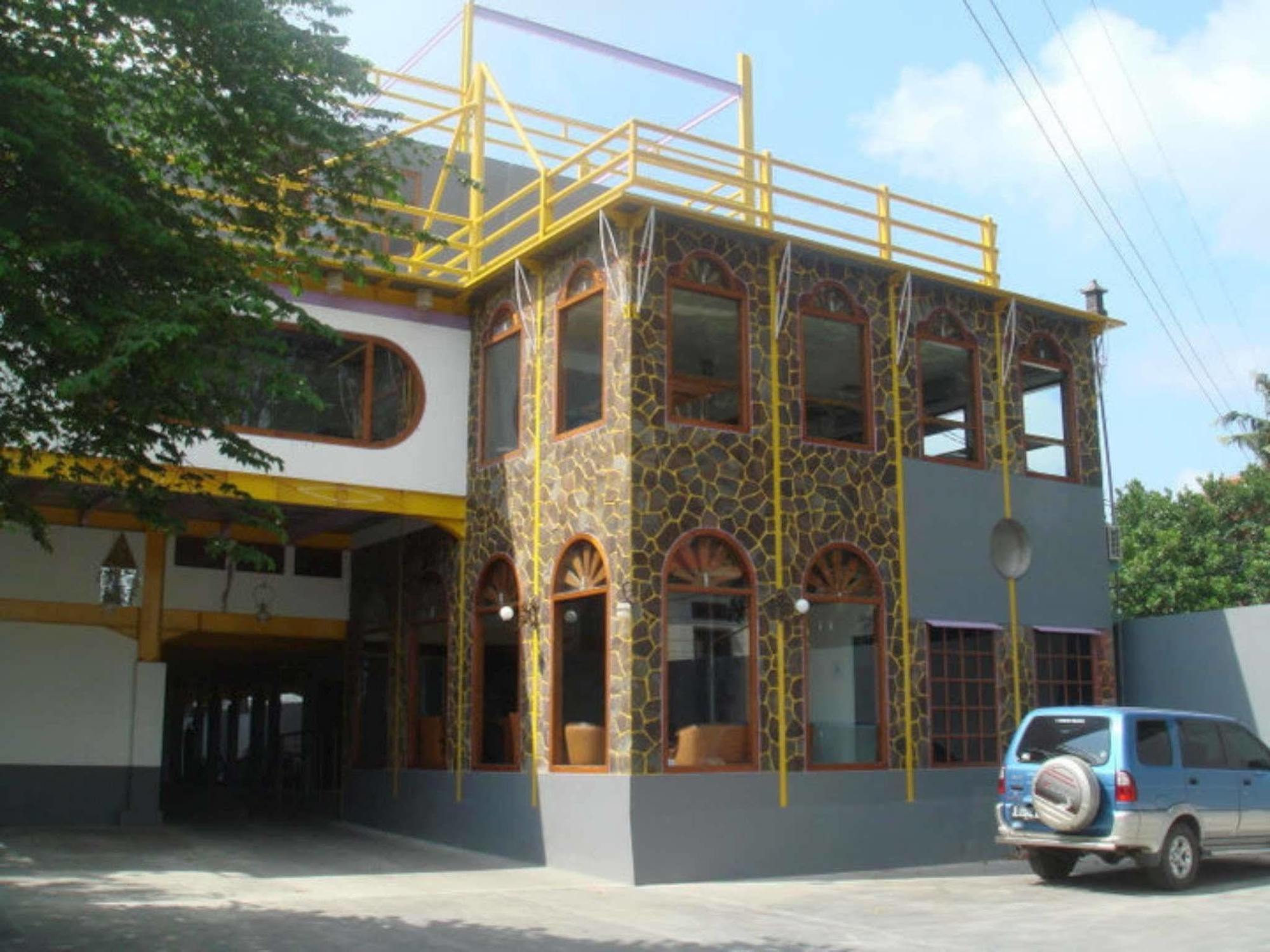 Hotel Olympic Semarang By Sajiwa Exterior photo