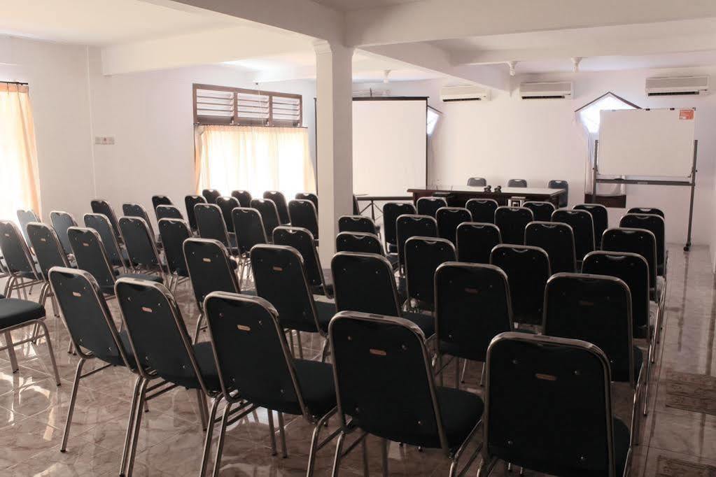 Hotel Olympic Semarang By Sajiwa Exterior photo