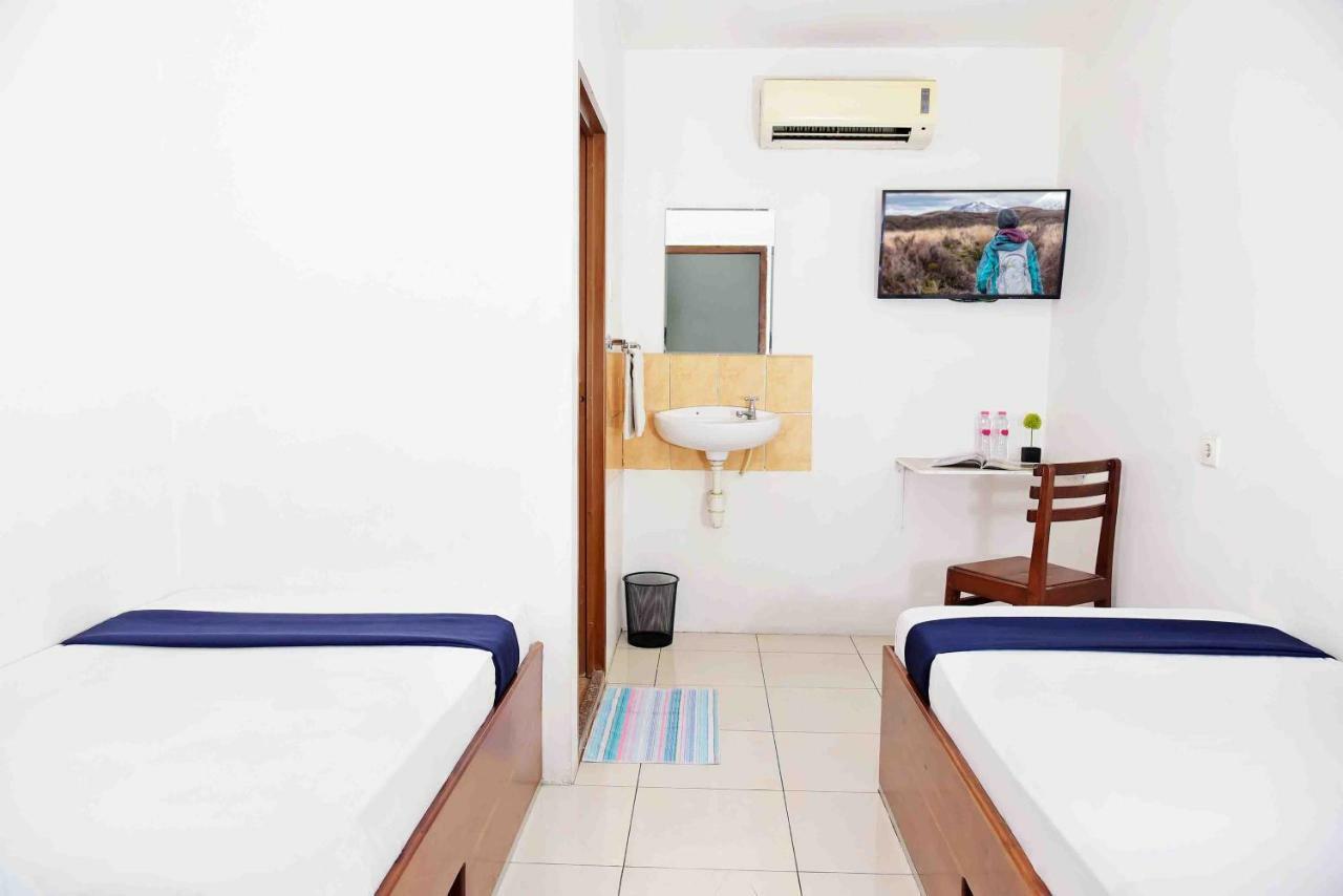 Hotel Olympic Semarang By Sajiwa Exterior photo